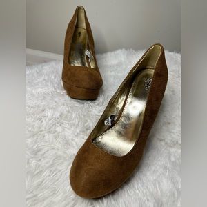 Brown Wedge shoe size Women’s size 11 US shoe. Brand new never worn